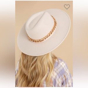 Chain Reaction Hat from Red Dress Boutique
